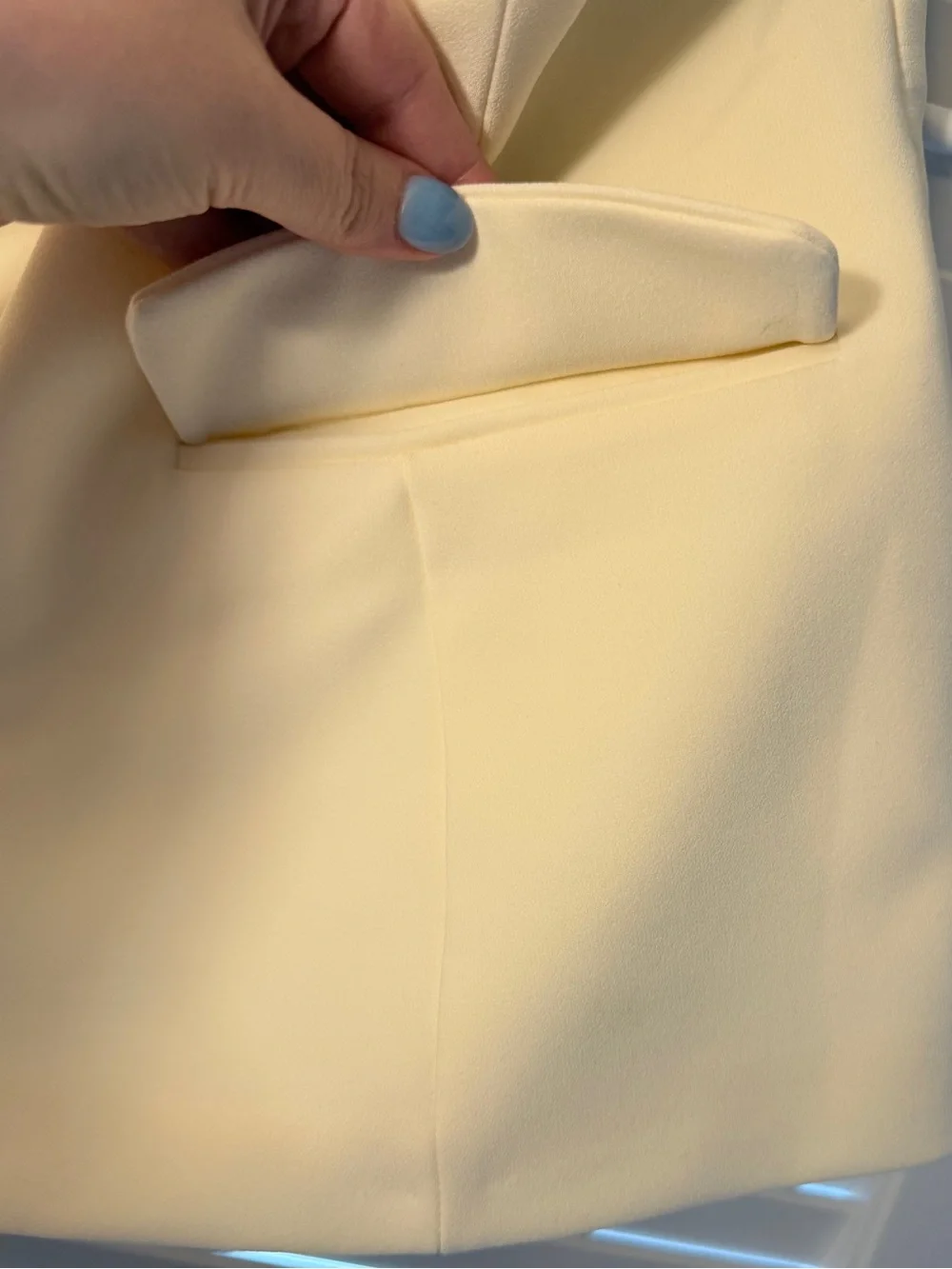 👚 Zara Strapless Ivory Top with Flap Pocket Detail - Worn once - Picture 2 of 9